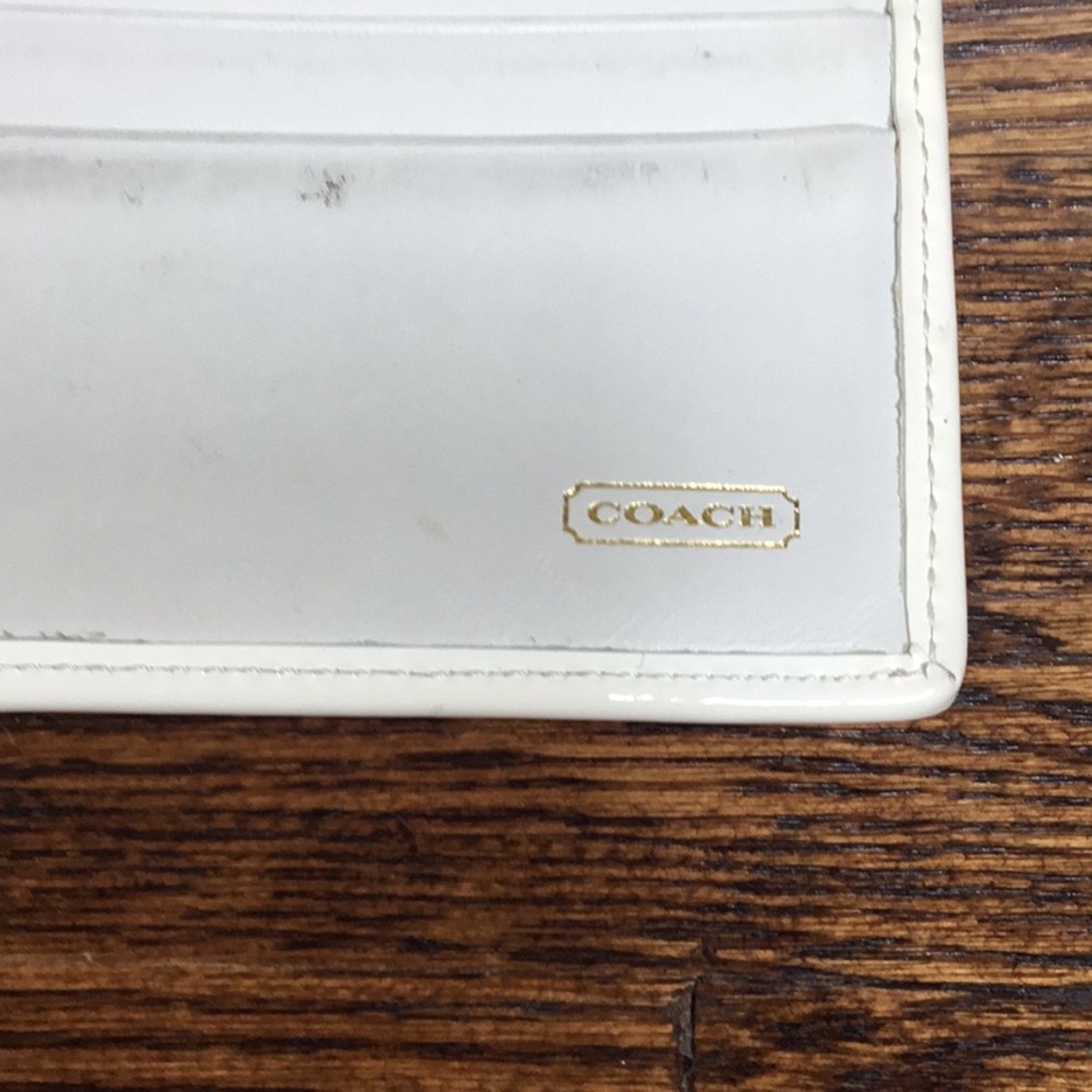 Coach Classic Wallet - Picture 7 of 9